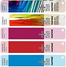 Pantone PLUS Solid Guide Set